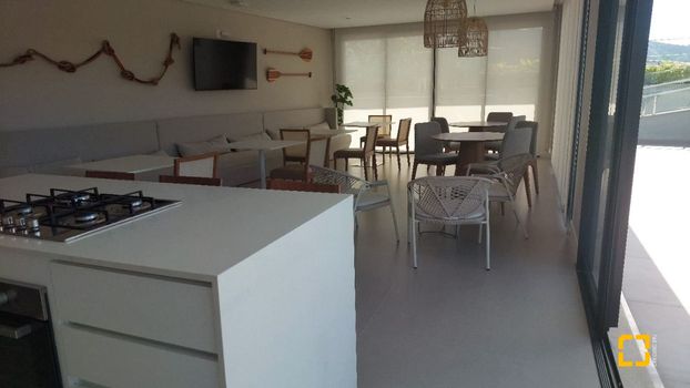 Foto 14 do(a) Apartamento de 1 quartos à venda em Lagoa da Conceição, Florianópolis