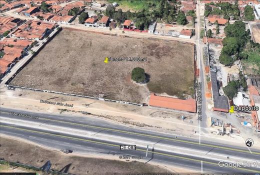 Foto 1 do(a) Terreno false para alugar em Tabapuá Brasília, Caucaia
