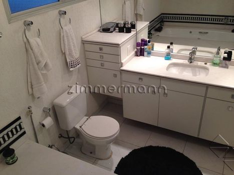 Foto 13 do(a) Apartamento de 3 quartos à venda em Itaim Bibi, São Paulo
