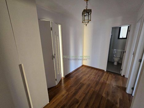 Foto 9 do(a) Apartamento de 3 quartos à venda em Vila Olímpia, São Paulo