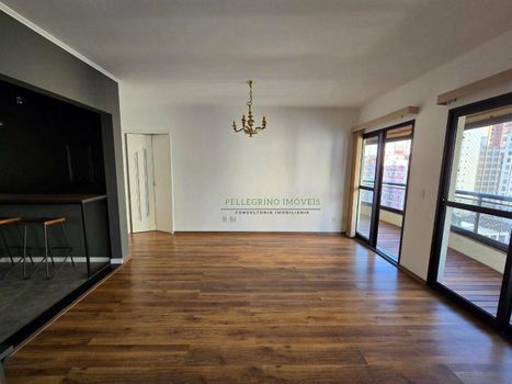 Foto 7 do(a) Apartamento de 3 quartos à venda em Vila Olímpia, São Paulo