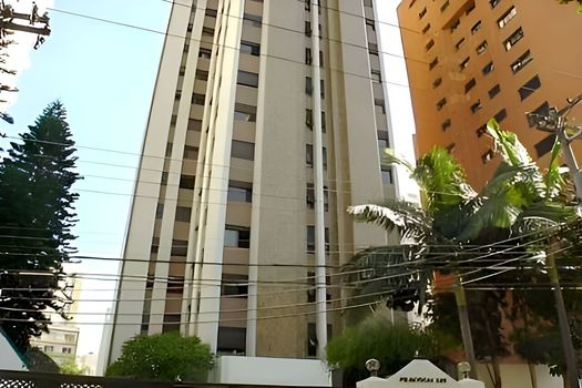 Foto 13 do(a) Flat de 1 quartos à venda em Vila Nova Conceição, São Paulo