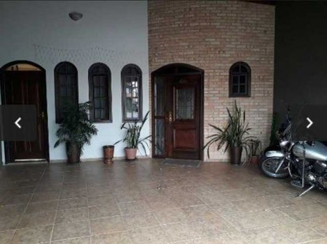 Foto 1 do(a) Casa de 3 quartos à venda em Vila Santa Rita, Sorocaba
