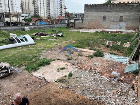 Foto 3 do(a) Terreno false à venda em Vila Maracanã, São Paulo
