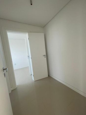 Foto 17 do(a) Cobertura de 4 quartos à venda em Centro, Palhoça