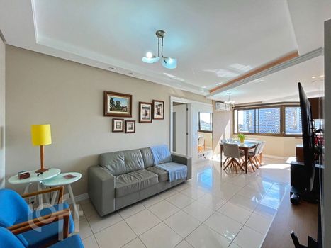Foto 3 do(a) Apartamento de 3 quartos à venda em Vila Ipiranga, Porto Alegre