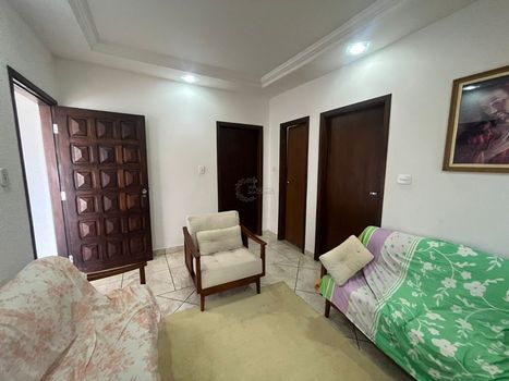 Foto 5 do(a) Casa de 4 quartos à venda em Lima Azevedo, Londrina