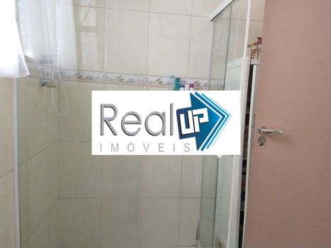 Foto 9 do(a) Apartamento de 2 quartos à venda em Grajaú, Rio de Janeiro