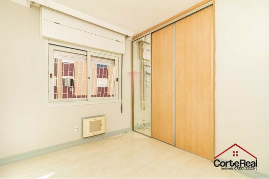 Foto 12 do(a) Apartamento de 3 quartos à venda em Jardim Lindóia, Porto Alegre