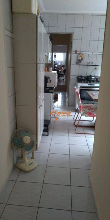 Foto 5 do(a) Casa de 2 quartos à venda em Cidade Soberana, Guarulhos