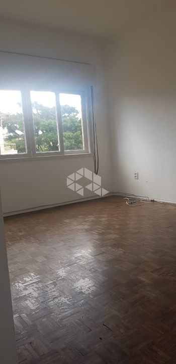Foto 2 do(a) Apartamento de 2 quartos à venda em Azenha, Porto Alegre