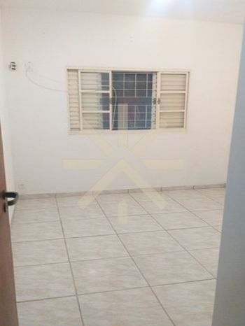 Foto 5 do(a) Casa de 2 quartos à venda em Jardim Tangará, São Carlos