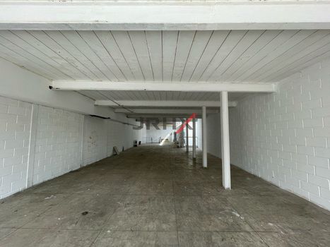 Foto 11 do(a) Loja false para alugar em Água Branca, São Paulo