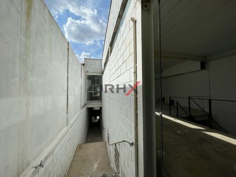 Foto 13 do(a) Loja false para alugar em Água Branca, São Paulo