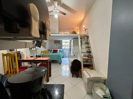 Foto 2 do(a) Kitnet / JK / Studio de 1 quartos à venda em Copacabana, Rio de Janeiro