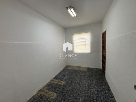 Foto 15 do(a) Casa false para alugar em Vila Lemos, Campinas