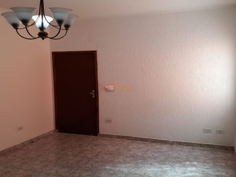 Foto 8 do(a) Casa de 3 quartos à venda em Jardim Las Vegas, Santo André