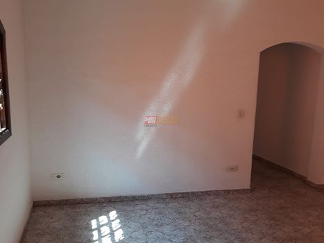 Foto 4 do(a) Casa de 3 quartos à venda em Jardim Las Vegas, Santo André