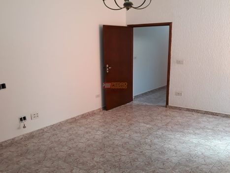 Foto 6 do(a) Casa de 3 quartos à venda em Jardim Las Vegas, Santo André