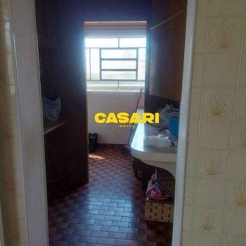 Foto 23 do(a) Casa de 3 quartos à venda em Jardim Cristiane, Santo André