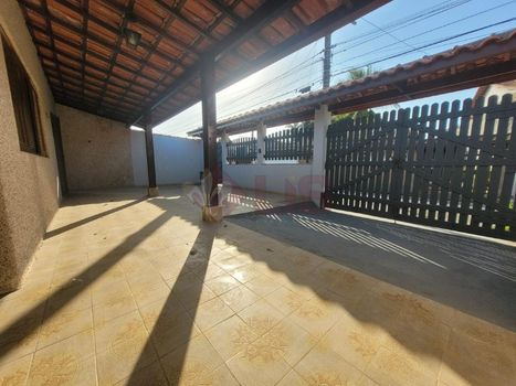 Foto 5 do(a) Casa de 4 quartos à venda em Praia das Palmeiras, Caraguatatuba