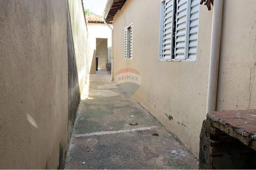 Foto 10 do(a) Casa de 2 quartos à venda em Vila Ilze, Itapira