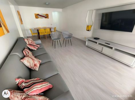 Foto 2 do(a) Apartamento de 3 quartos para alugar em Ponta Verde, Maceió