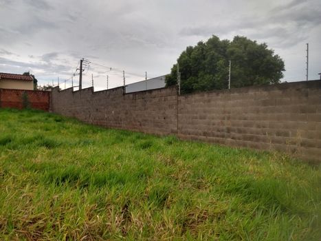 Foto 4 do(a) Terreno false à venda em Jardim Tarobá, Cambé