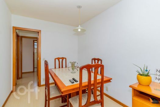 Foto 7 do(a) Apartamento de 2 quartos à venda em Rio Branco, Porto Alegre