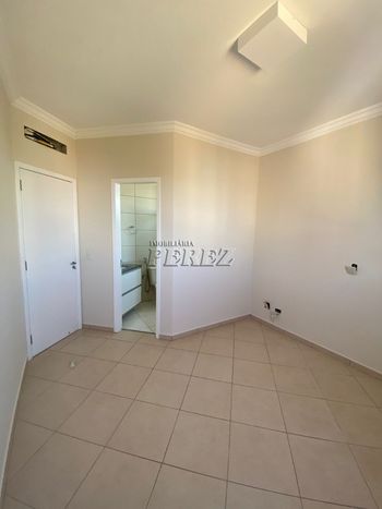Foto 3 do(a) Apartamento de 3 quartos à venda em Vale dos Tucanos, Londrina