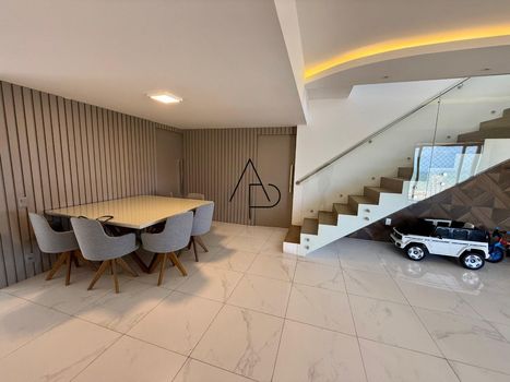 Foto 3 do(a) Cobertura de 5 quartos à venda em Farol, Maceió