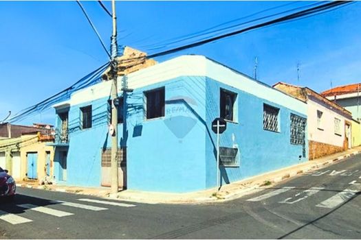 Foto 2 do(a) Casa de 3 quartos à venda em Centro, Itapira