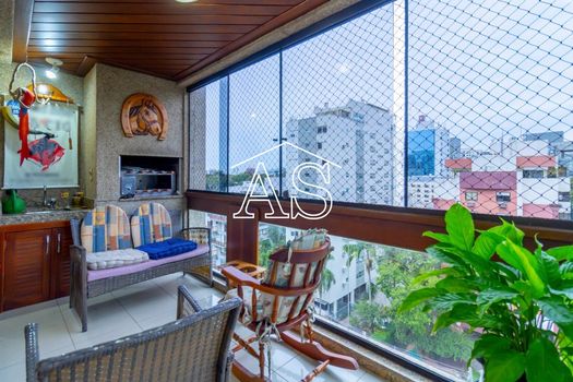 Foto 2 do(a) Apartamento de 3 quartos à venda em Mont Serrat, Porto Alegre