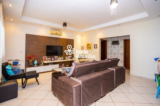 Foto 2 do(a) Casa em Condomínio de 4 quartos à venda em Setor Habitacional Jardim Botânico, Brasília