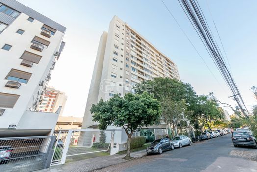 Foto 15 do(a) Apartamento de 2 quartos à venda em Jardim Botânico, Porto Alegre