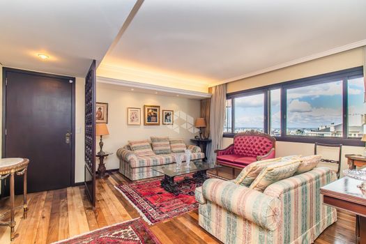 Foto 4 do(a) Apartamento de 3 quartos à venda em Bela Vista, Porto Alegre