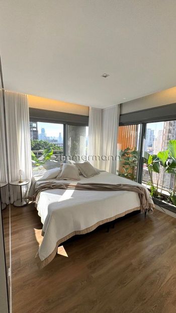 Foto 14 do(a) Apartamento de 3 quartos à venda em Jardim das Acácias, São Paulo