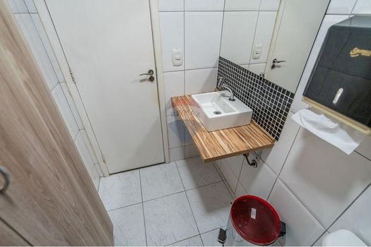 Foto 21 do(a) Sala / Conjunto Comercial false à venda em Vila Valqueire, Rio de Janeiro
