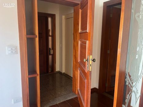 Foto 9 do(a) Apartamento de 3 quartos à venda em Vila Adyana, São José dos Campos