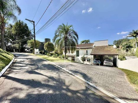 Foto 6 do(a) Casa em Condomínio de 5 quartos à venda em Residencial Euroville, Carapicuíba