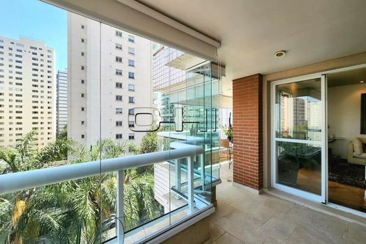 Foto 4 do(a) Apartamento de 3 quartos à venda em Indianópolis, São Paulo