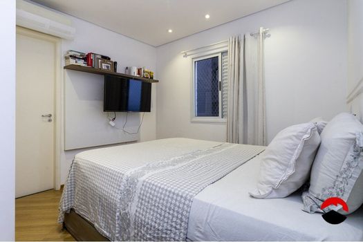 Foto 4 do(a) Apartamento de 3 quartos à venda em Vila Hamburguesa, São Paulo