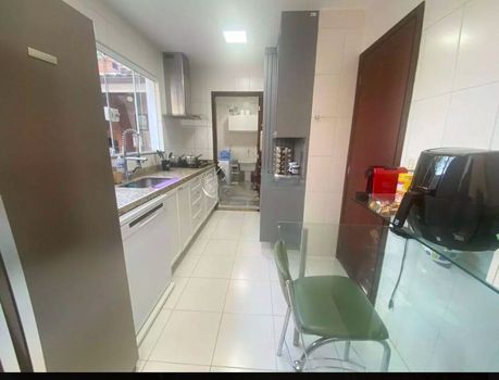 Foto 18 do(a) Casa em Condomínio de 3 quartos à venda em Badu, Niterói