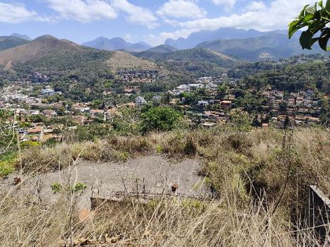 Foto 1 do(a) Terreno de 1 quartos à venda em Nogueira, Petrópolis