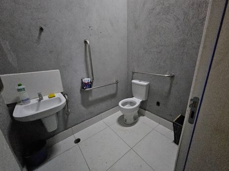 Foto 8 do(a) Loja false à venda em República, São Paulo