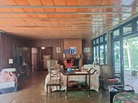 Foto 10 do(a) Casa em Condomínio de 4 quartos à venda em Fazenda Inglesa, Petrópolis