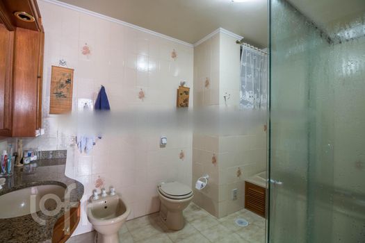 Foto 27 do(a) Apartamento de 4 quartos à venda em Independência, Porto Alegre