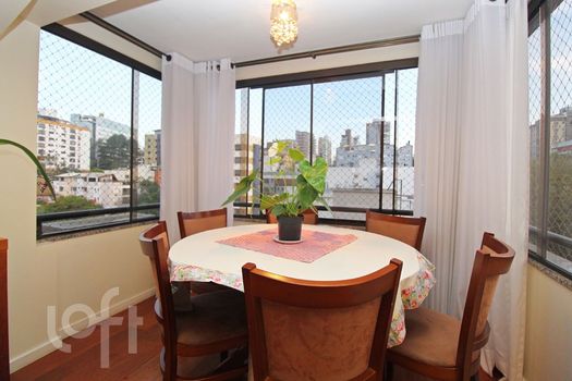 Foto 8 do(a) Apartamento de 3 quartos à venda em Auxiliadora, Porto Alegre