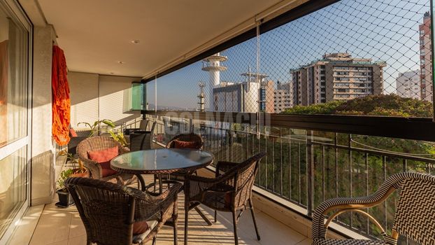 Foto 4 do(a) Apartamento de 3 quartos à venda em Bela Vista, Porto Alegre