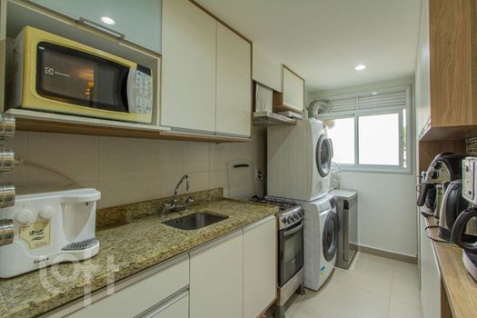 Foto 12 do(a) Apartamento de 3 quartos à venda em Jardim Lindóia, Porto Alegre